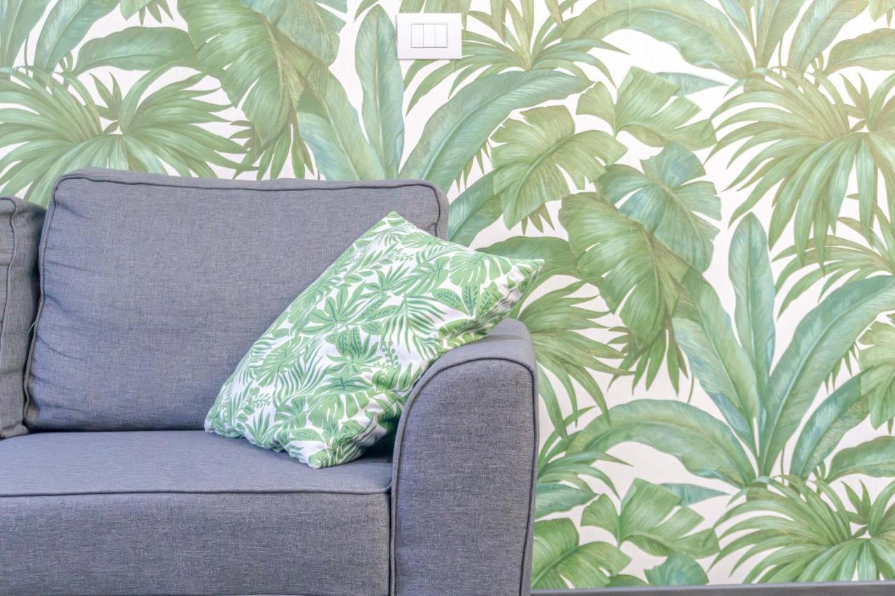 Turin Oasis Botanique Modern & Central Apartment Luaran gambar